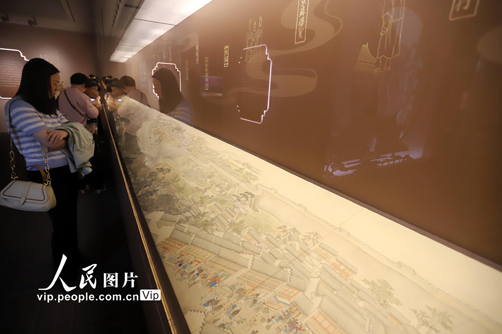 江苏：《乾隆南巡图》第六卷《驻跸姑苏》亮相苏州博物馆【2】