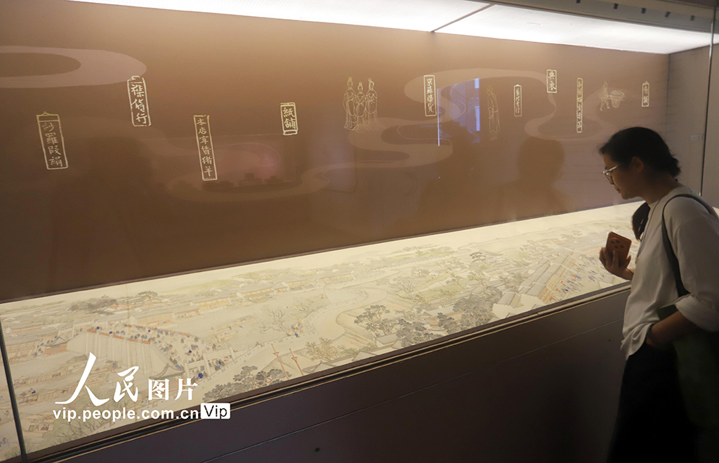 江苏：《乾隆南巡图》第六卷《驻跸姑苏》亮相苏州博物馆【3】