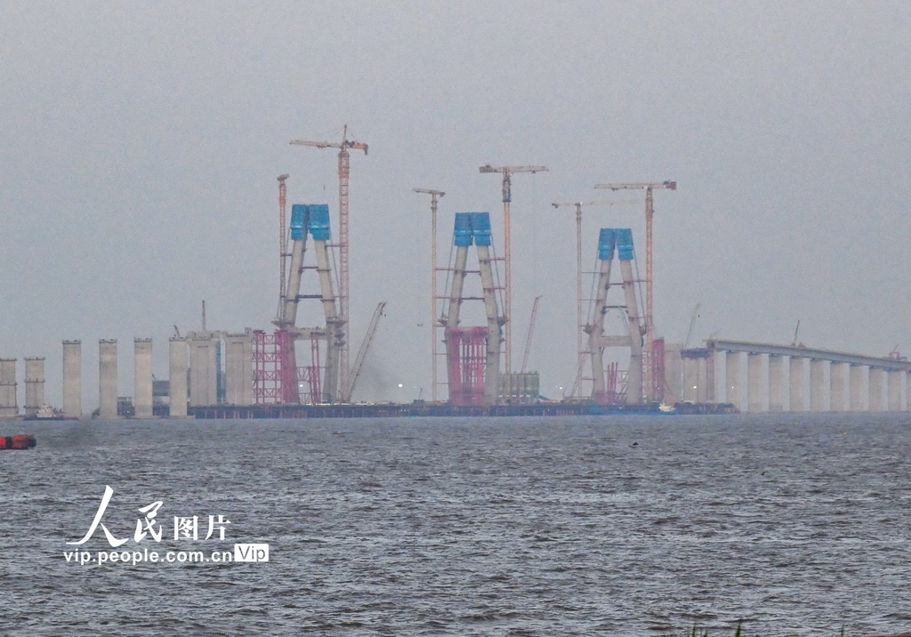 浙江嘉兴：杭州湾跨海铁路大桥建设有序推进【8】