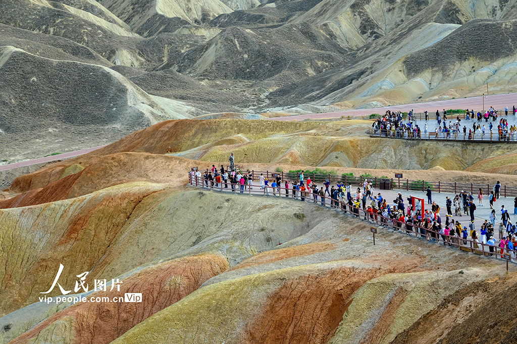 甘肅張掖：七彩丹霞引客來【4】