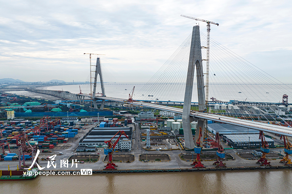 浙江宁波：甬江特大桥建设加速推进【6】