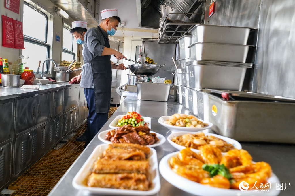 美食餐车 温馨旅途【3】