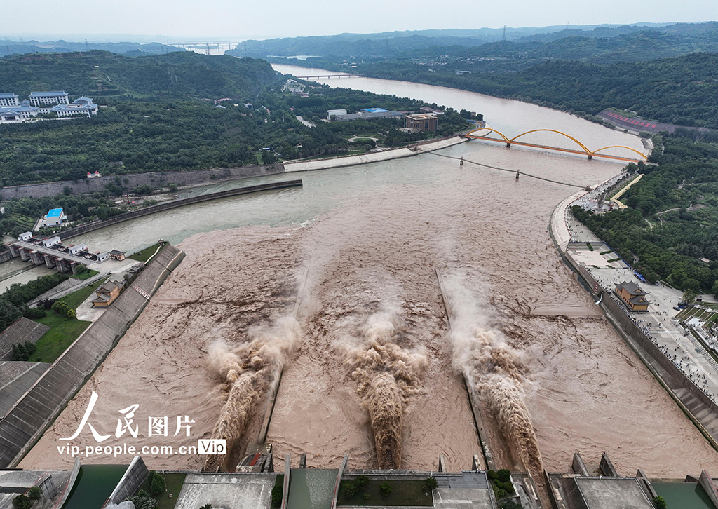 河南济源：小浪底开始排沙【4】