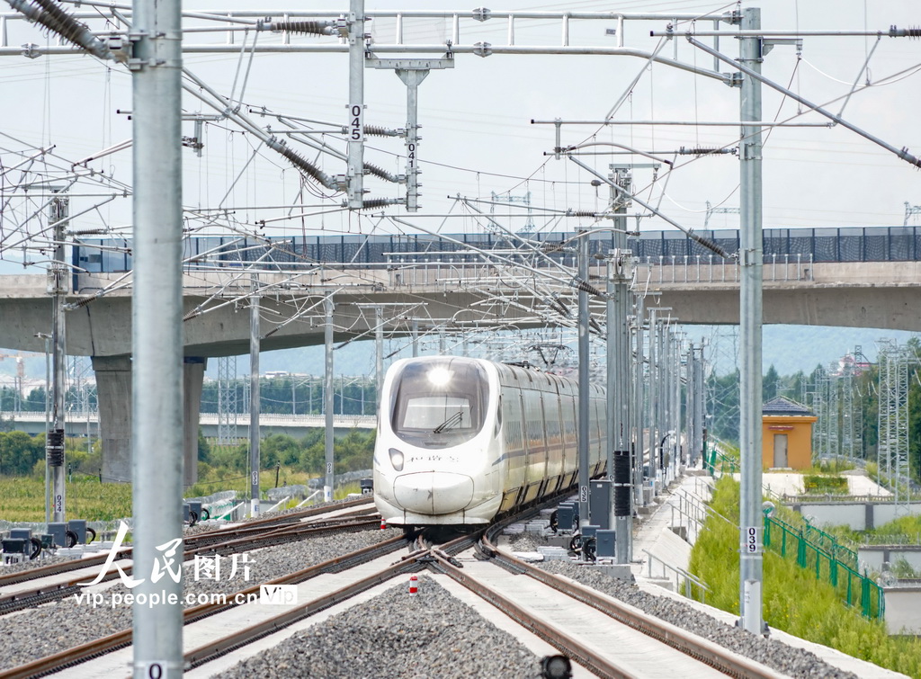 我国最北高铁启动按图运行试验【2】