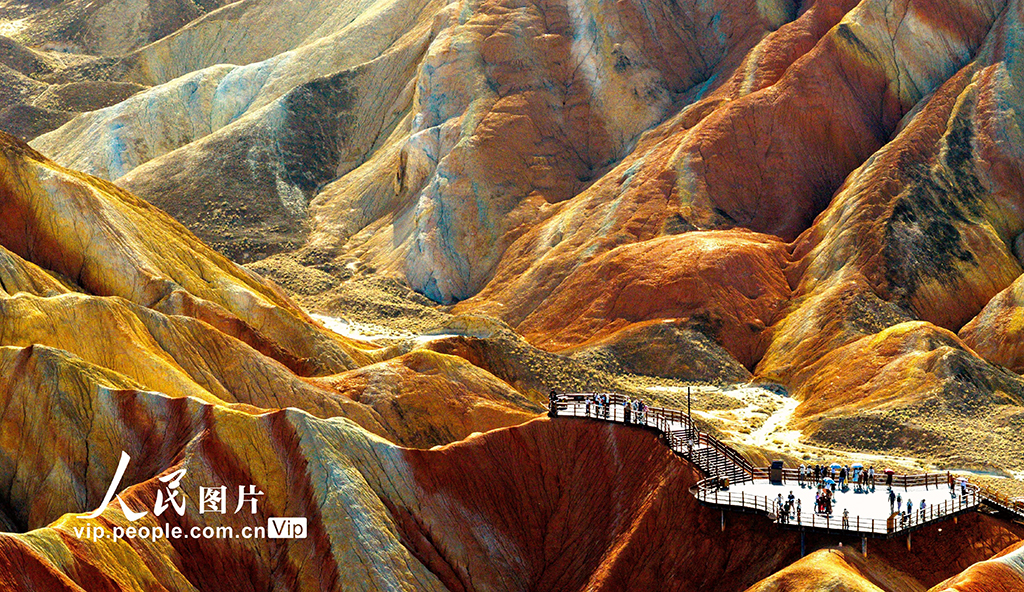 甘肃张掖：七彩丹霞迎来暑期旅游高峰【4】