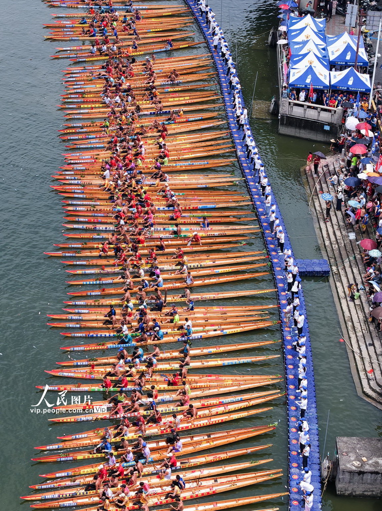 广东佛山：西樵五人龙舟锦标赛激情开桨【2】