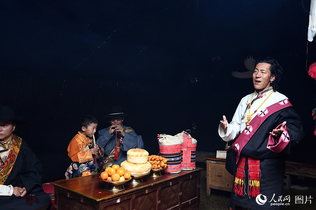 “遇·鑒——瀾湄合作源頭對話”採風體驗活動上山歌表演。