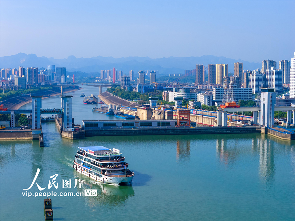 湖北宜昌：暑期过后三峡游热度不减【3】