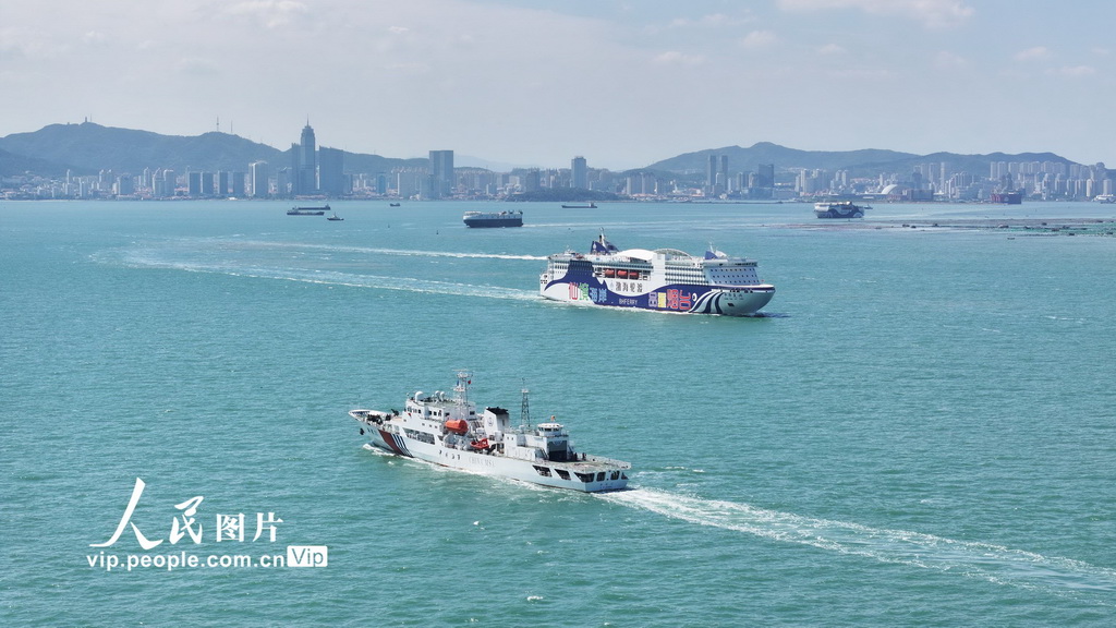 山东烟台：鲁冀海巡旗舰联合巡航执法【4】