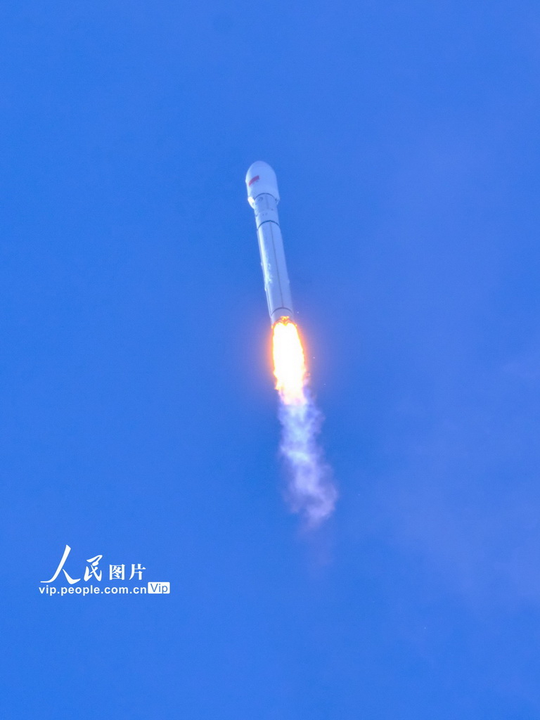 海南文昌：我国成功将卫星互联网低轨25组卫星发射升空【4】
