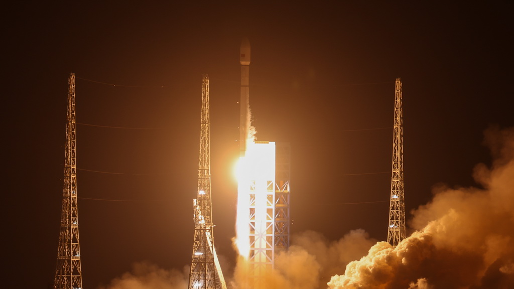 我國成功發射衛星互聯網低軌27組衛星【7】