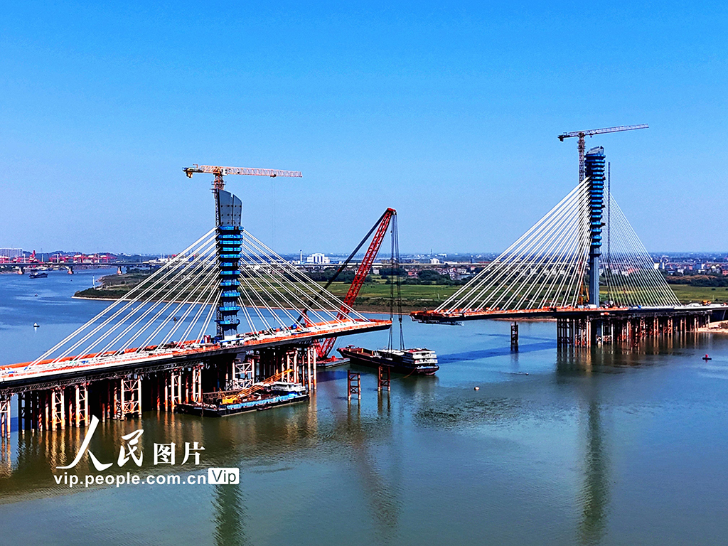 江西赣江新区：汇贤大桥建设加速推进【2】