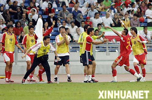 亚洲杯足球赛:中国队2比2战平伊朗队 (3)