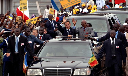组图:法国总统萨科齐访问塞内加尔