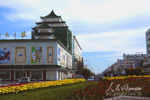 网络大赛摄影作品:内蒙古海拉尔三角地广场