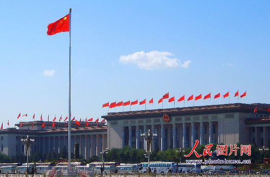 组图:<em>北京人民大会堂</em>祥云起 红旗飘 (2)--<em>图片</em>--