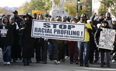 组图:美国黑人示威要求严惩种族仇恨犯罪