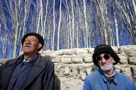 组图:新疆塔吉克族的彩色之冬 (3)