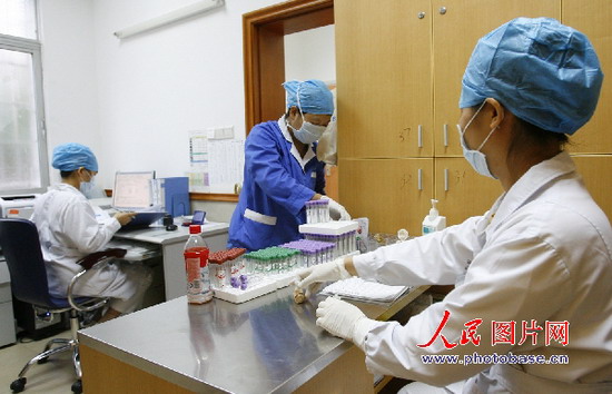 组图:探秘广州第八人民医院艾滋病门诊