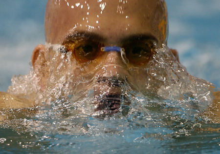 拉斯洛打破男子200米个人混合泳短池世界纪录
