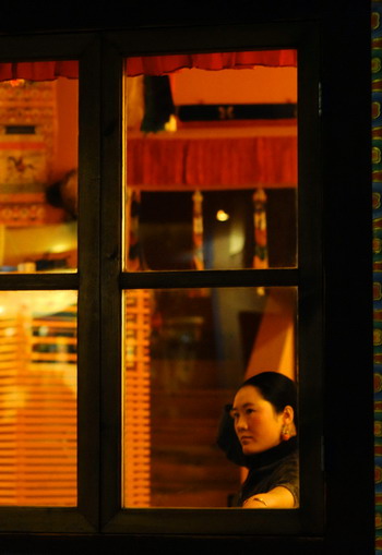 组图:北京锣鼓巷 胡同里的酒吧街 (2)