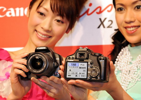 组图:日本佳能推出最高像素入门单反相机
