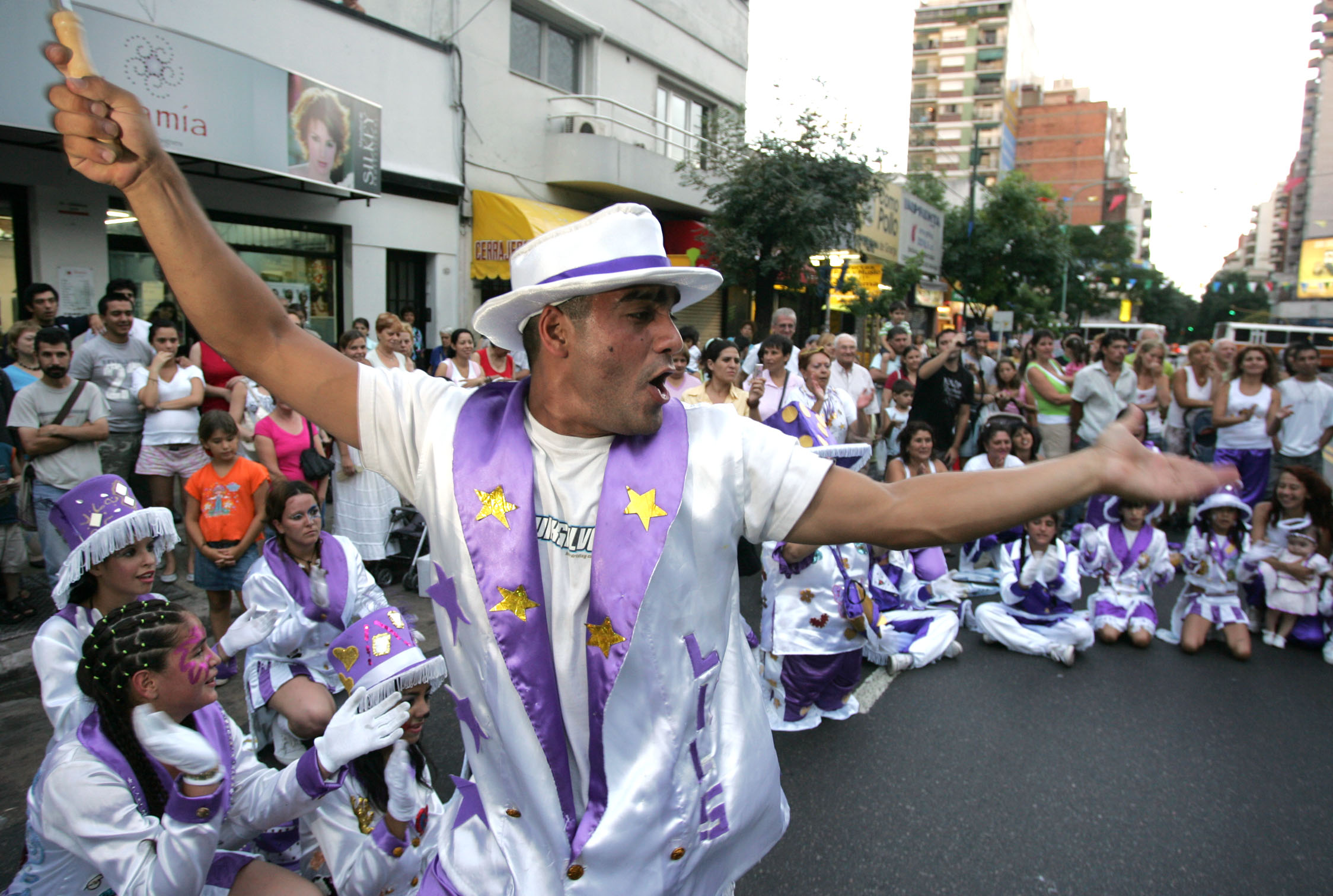 组图:布宜诺斯艾利斯狂欢节拉开帷幕 (3)