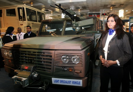 组图:印度举办2008国防军备展 (2)