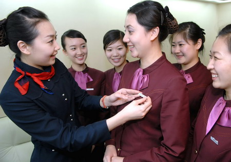 沈阳桃仙国际机场旅客服务公司的礼仪培训师