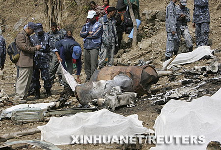 尼泊尔称有12人在联合国直升机空难中遇难