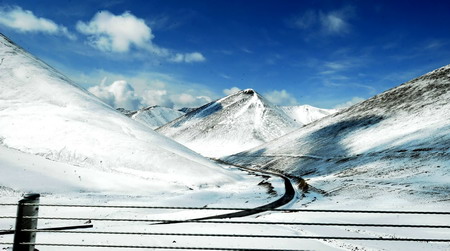 组图:西藏雪后初晴