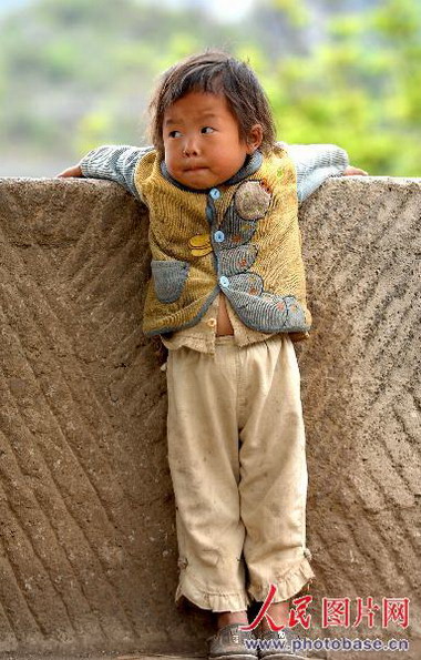 贵州织金乌蒙山区:大山里的孩子 (10)
