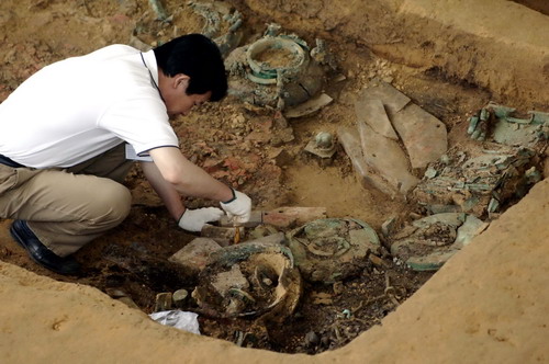 组图:安徽蚌埠双墩春秋古墓获重大考古发现
