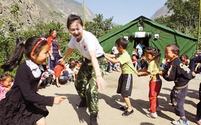 最美老师21岁女老总汶川教书