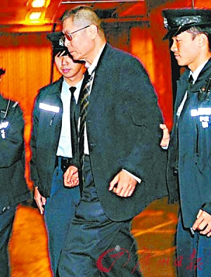 刘诗昆涉嫌打老婆被拘--图片--人民网
