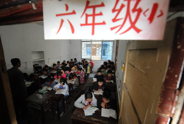 【八卦】六年级一单元作文400 六年级三单元作