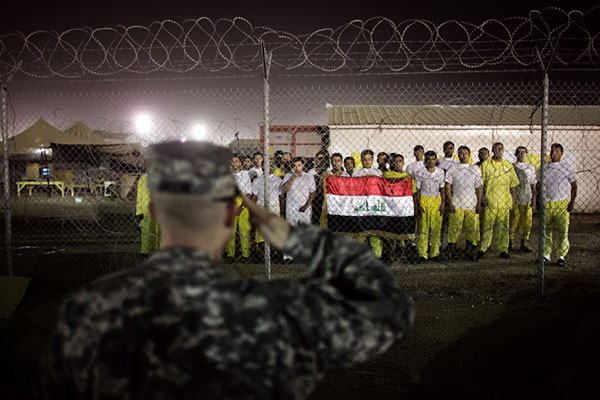 非战争灾难类重大新闻:[金奖]Iraqi detainee cen