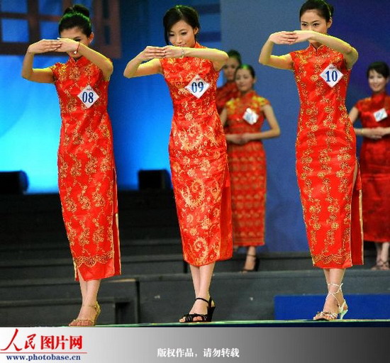 济南:十一届全运会仪式志愿者靓丽亮相