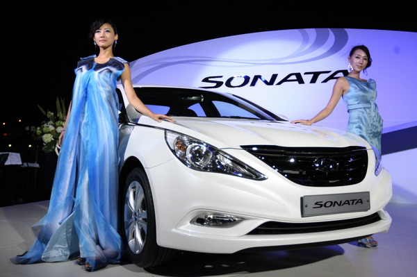 韩国现代汽车推出新款索纳塔 (2)
