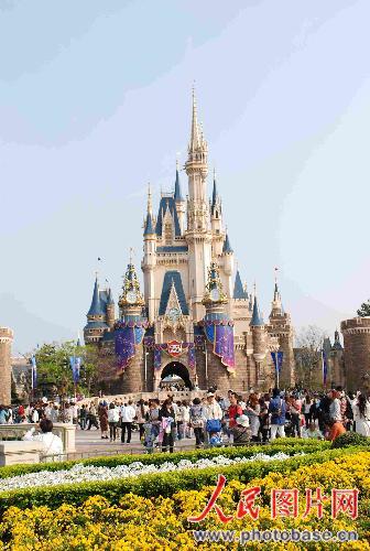 上海迪士尼最快5年建成 楼板价每平米1.4万元