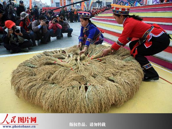 仫佬族人口_...仫佬族是中国人口较少的少数民族之一,?-中国唯一仫佬族自治县