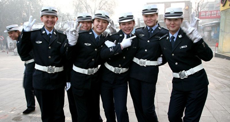 实拍<em>美女交警</em>