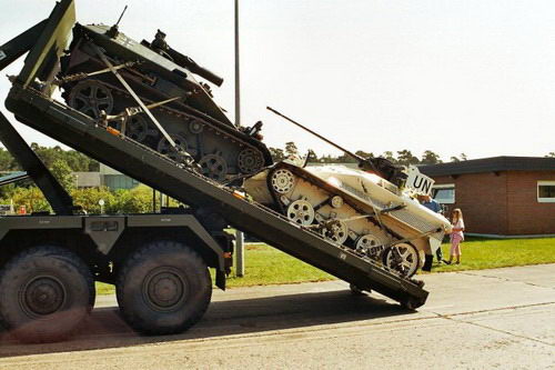 组图:德国空降战车很小很强大 (8)
