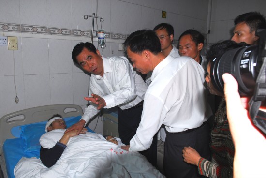广东雷州16名师生被砍伤 疑犯系病休公办教师