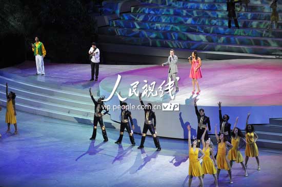 中国2010年上海世界博览会开幕式:美国歌手演