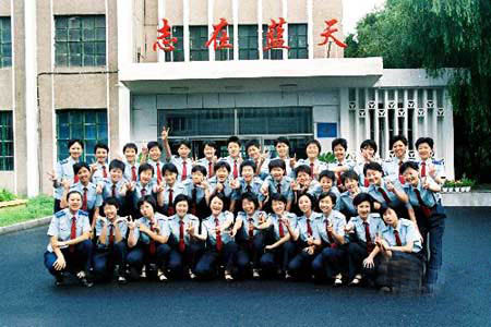 中国第二批航天员产生 <em>五男两女</em>最年轻30岁--图