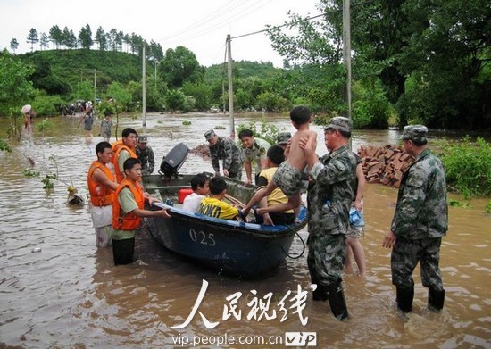 江西超过27万人遭受洪灾 损失超亿元 (7)