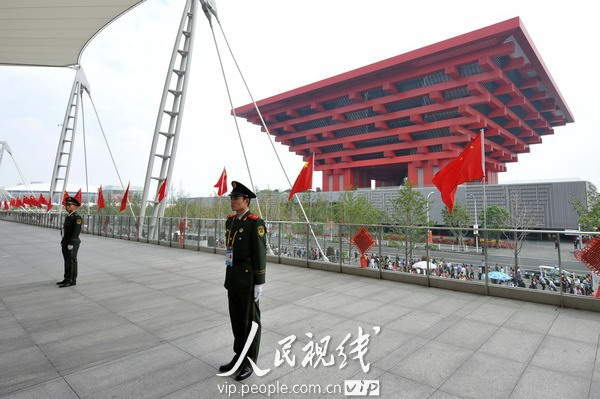 人民网记者随拍上海世博会中国国家馆日(16)