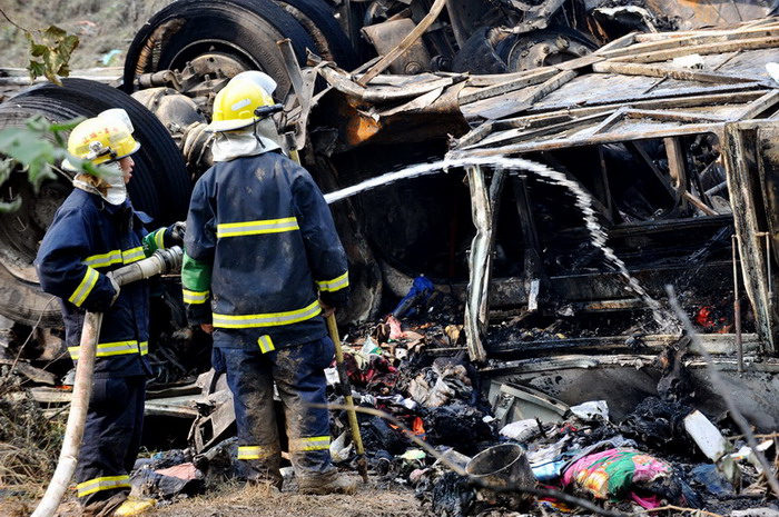 高清:宁合高速南京段发生重大交通事故已造成