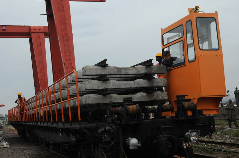 中国公司承建混凝土轨枕厂在尼日利亚正式投产